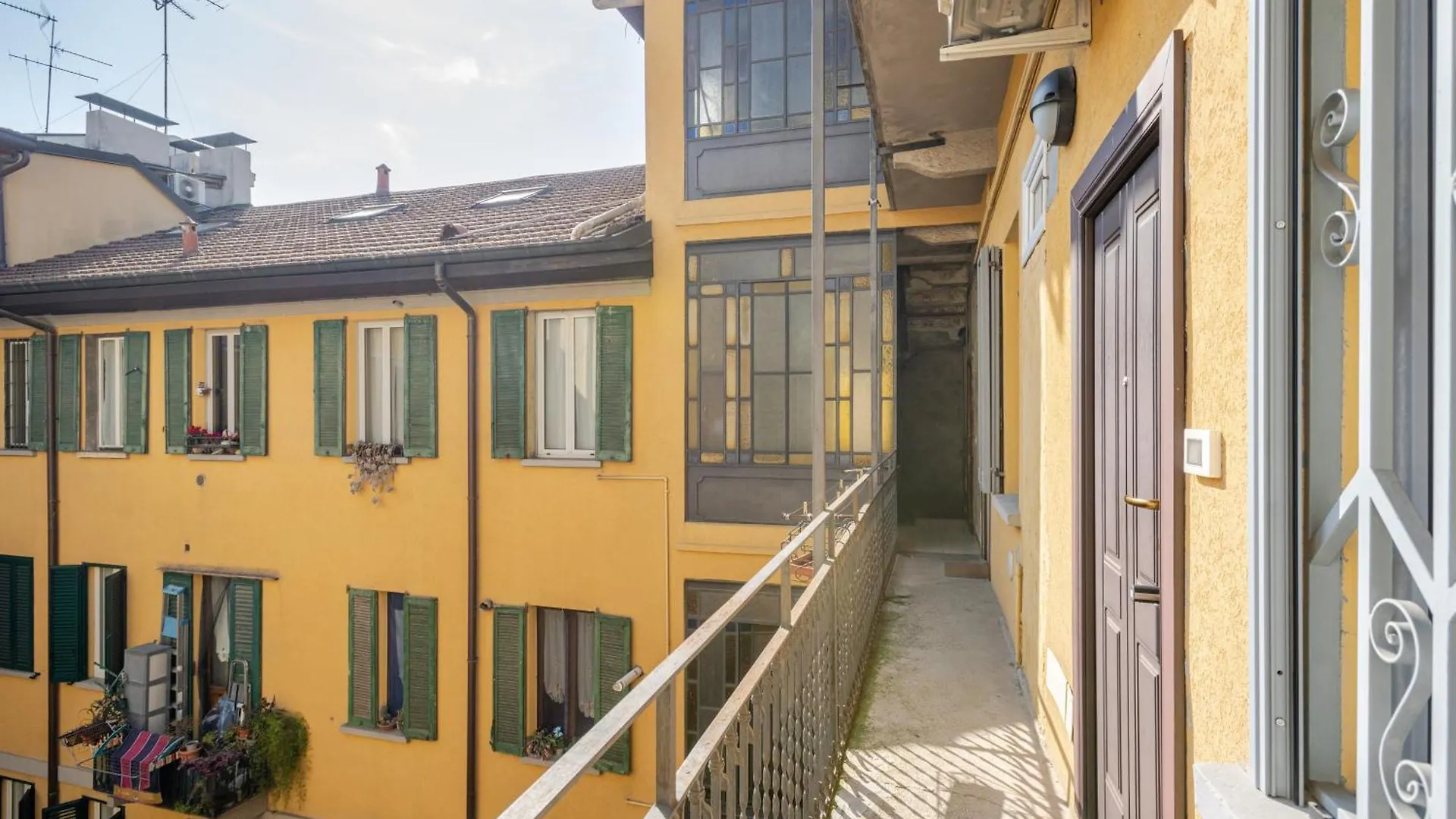 Design And Comfort In Isola In The Heart Of Milan 0*,  Italy