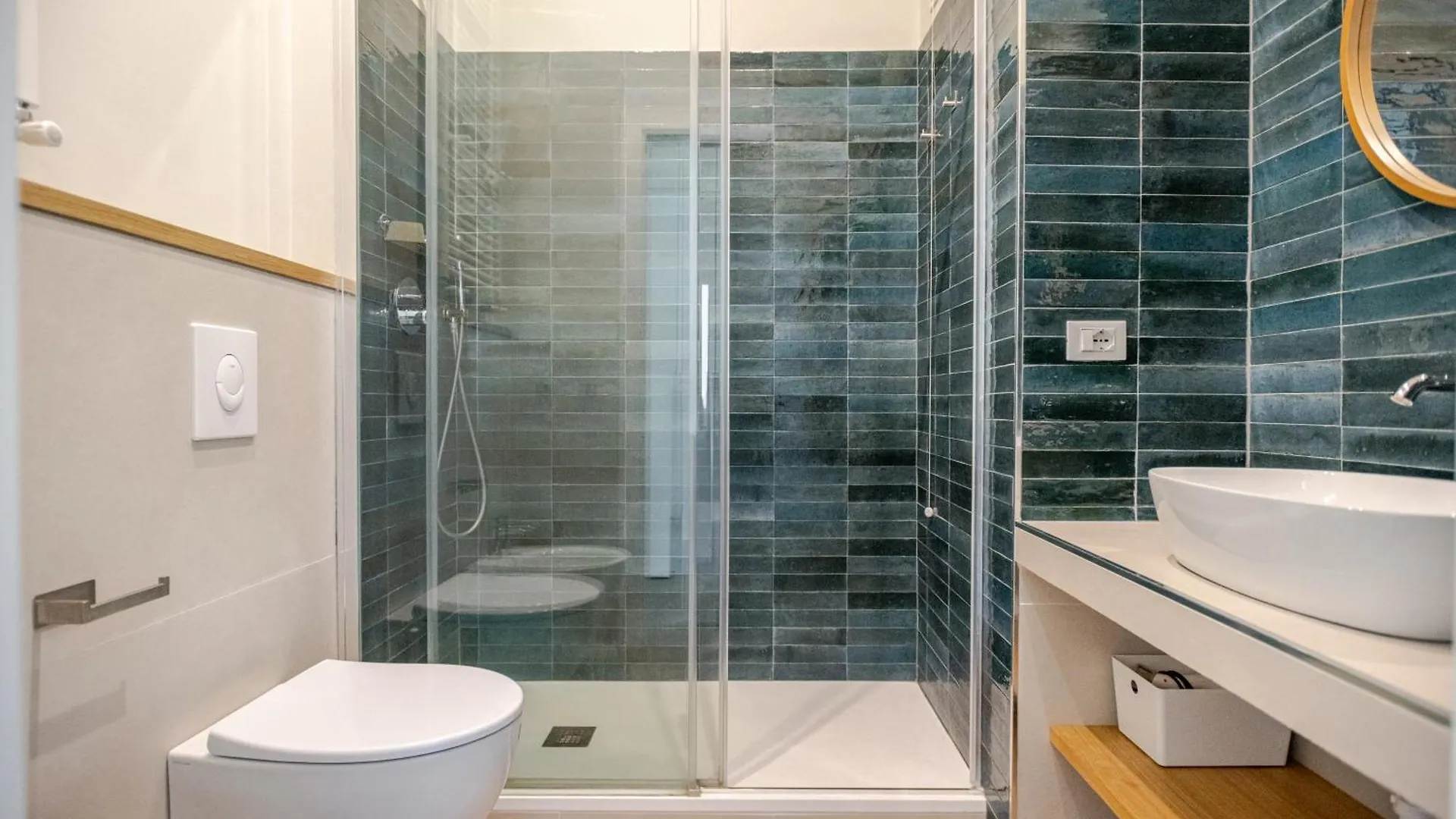 Design And Comfort In Isola In The Heart Of Milan