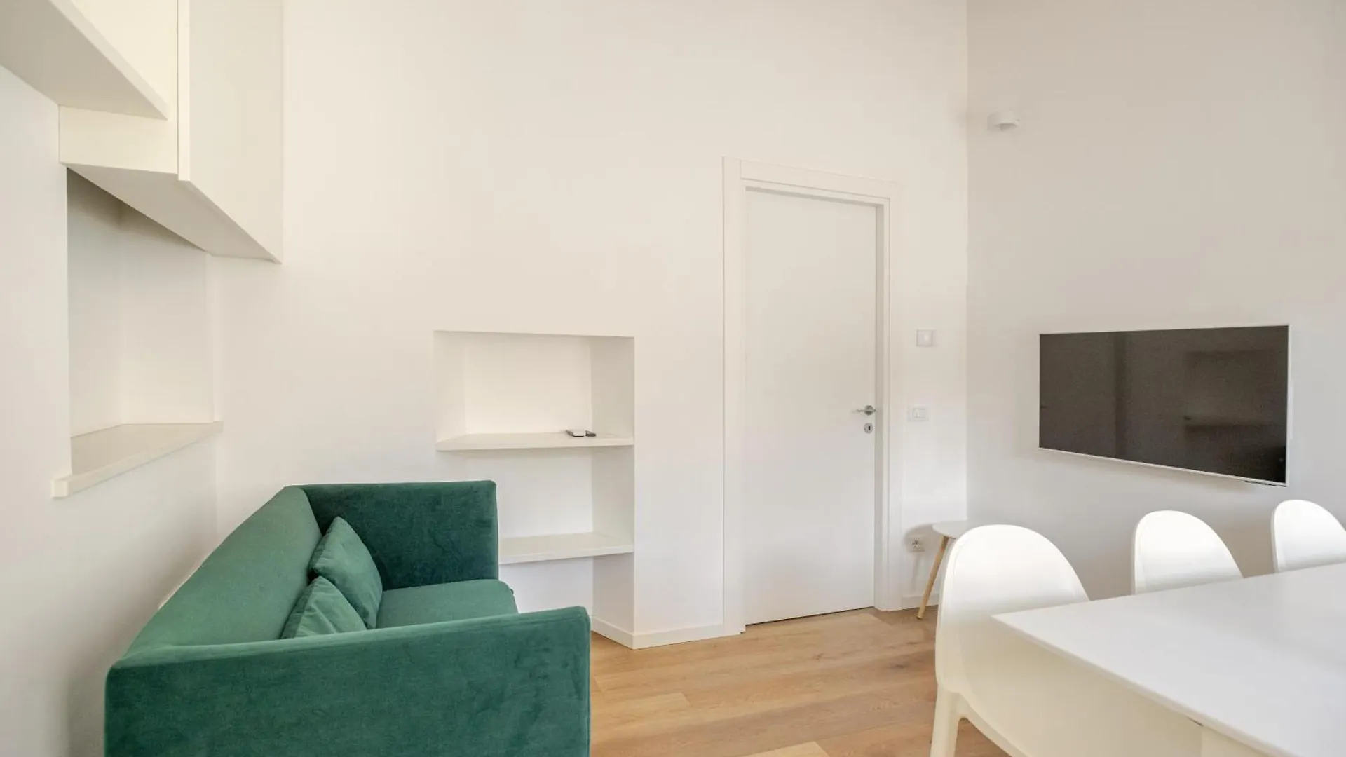 Design And Comfort In Isola In The Heart Of Milan 0*,